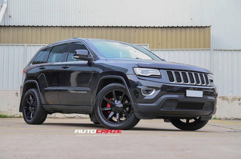 JEEP-GRAND-CHEROKEE-SLIDE-GLOSS-BLACK
